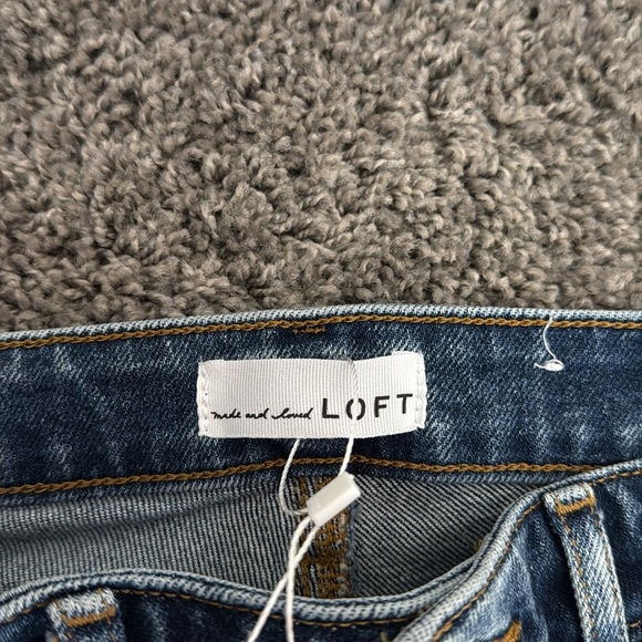 Loft Blue Skinny ankle Jeans with curvy High-Rise Waist and Frayed Hem - Picture 3 of 7